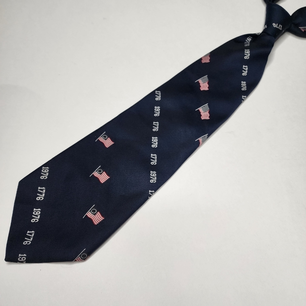 1976 Bicentennial Tie Vintage Flag Patriotic Election Tie